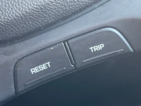 MT16DLE Hyundai i10 1.2 SE 5dr Auto Thumbnail #15