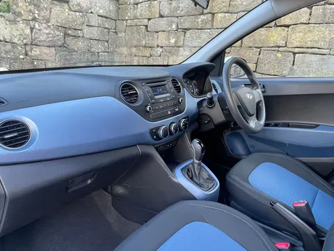 MT16DLE Hyundai i10 1.2 SE 5dr Auto Thumbnail #18