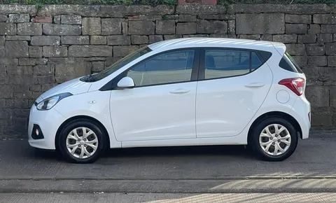 MT16DLE Hyundai i10 1.2 SE 5dr Auto Thumbnail #3