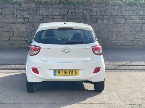 MT16DLE Hyundai i10 1.2 SE 5dr Auto Thumbnail #4