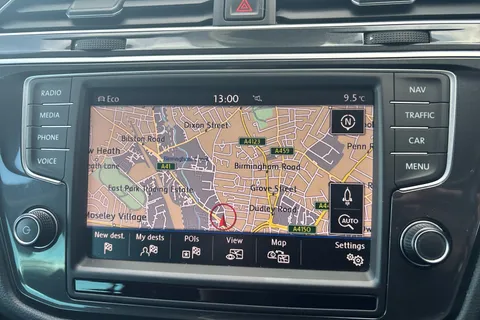 VA17UGM Volkswagen Tiguan 2.0 TDi 150 4Motion SEL 5dr DSG Thumbnail #17