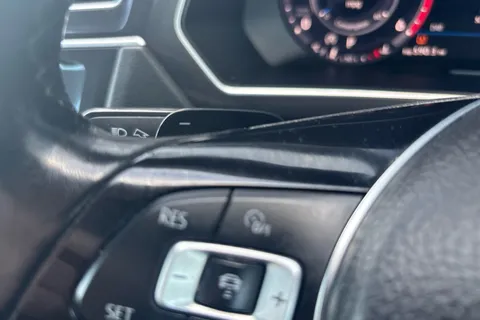 VA17UGM Volkswagen Tiguan 2.0 TDi 150 4Motion SEL 5dr DSG Thumbnail #19