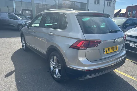 VA17UGM Volkswagen Tiguan 2.0 TDi 150 4Motion SEL 5dr DSG Thumbnail #30