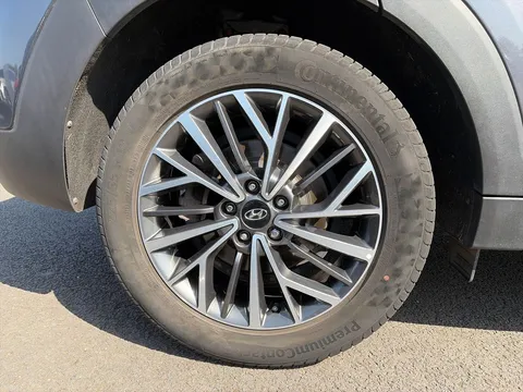 YT20GHH Hyundai Tucson 1.6 TGDi 177 Premium 5dr 2WD DCT Thumbnail #26