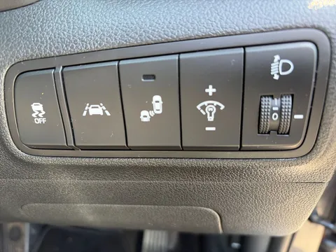 YT20GHH Hyundai Tucson 1.6 TGDi 177 Premium 5dr 2WD DCT Thumbnail #31