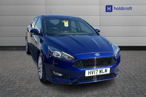 HV17WLW Ford Focus 1.5 TDCi 120 ST-Line 5dr Thumbnail #2