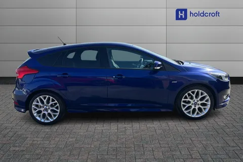 HV17WLW Ford Focus 1.5 TDCi 120 ST-Line 5dr Thumbnail #6