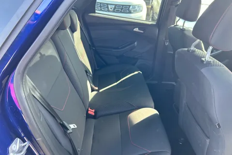 HV17WLW Ford Focus 1.5 TDCi 120 ST-Line 5dr Thumbnail #10