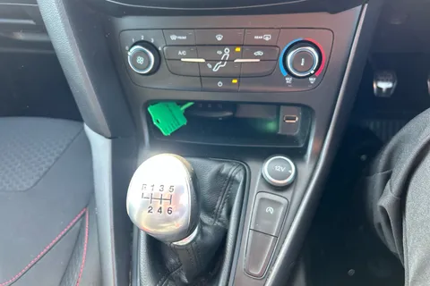 HV17WLW Ford Focus 1.5 TDCi 120 ST-Line 5dr Thumbnail #17