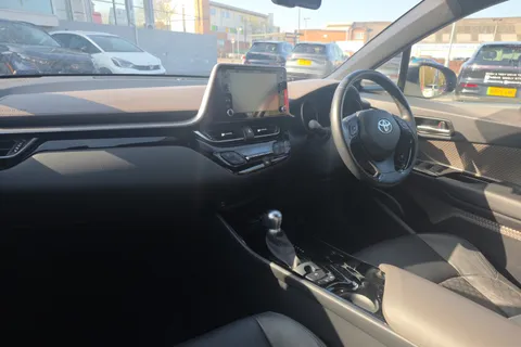 FN70GJJ Toyota C-HR 1.8 Hybrid Excel 5dr CVT Thumbnail #3