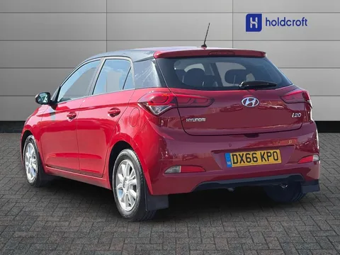 2 of 32 for Hyundai i20 1.2 SE 5dr