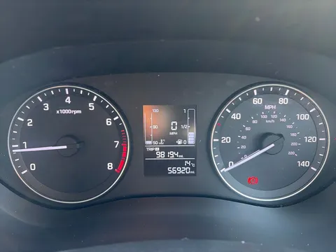 11 of 32 for Hyundai i20 1.2 SE 5dr