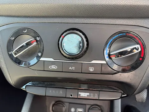 20 of 32 for Hyundai i20 1.2 SE 5dr