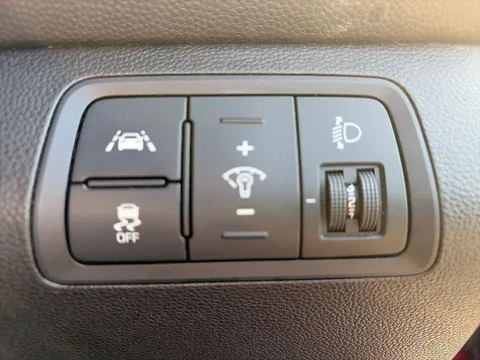 24 of 32 for Hyundai i20 1.2 SE 5dr