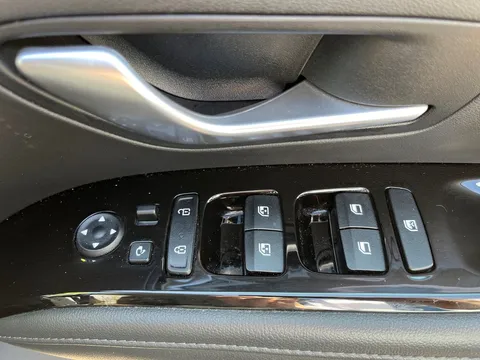 MT22TMV Hyundai Tucson 1.6 TGDi SE Connect 5dr 2WD Thumbnail #19