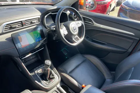 LB72AOO Mg Motor Uk Zs 1.5 VTi-TECH Exclusive 5dr Thumbnail #4