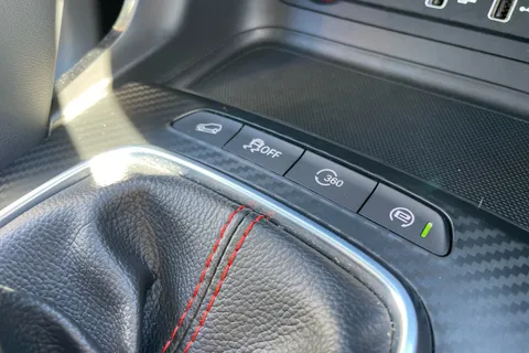 LB72AOO Mg Motor Uk Zs 1.5 VTi-TECH Exclusive 5dr Thumbnail #17