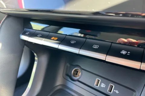 LB72AOO Mg Motor Uk Zs 1.5 VTi-TECH Exclusive 5dr Thumbnail #19