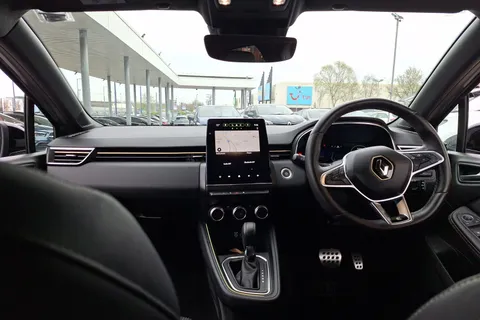 DY23BAA Renault Clio 1.6 E-TECH full hybrid 145 Engineered 5dr Auto Thumbnail #4