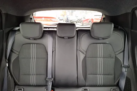 DY23BAA Renault Clio 1.6 E-TECH full hybrid 145 Engineered 5dr Auto Thumbnail #11