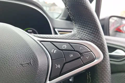 DY23BAA Renault Clio 1.6 E-TECH full hybrid 145 Engineered 5dr Auto Thumbnail #14