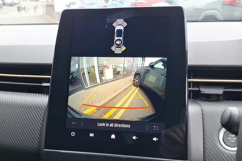 DY23BAA Renault Clio 1.6 E-TECH full hybrid 145 Engineered 5dr Auto Thumbnail #21