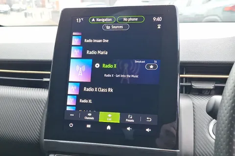 DY23BAA Renault Clio 1.6 E-TECH full hybrid 145 Engineered 5dr Auto Thumbnail #23