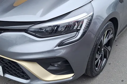 DY23BAA Renault Clio 1.6 E-TECH full hybrid 145 Engineered 5dr Auto Thumbnail #27