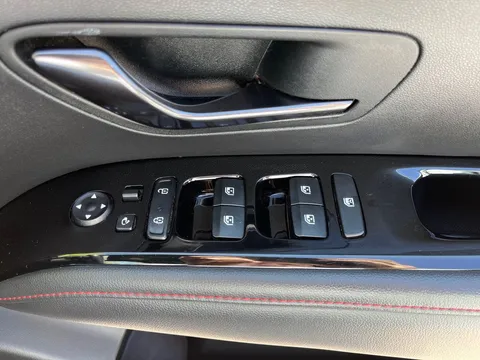 DS71KAK Hyundai Tucson 1.6 TGDi N Line S 5dr 2WD Thumbnail #20