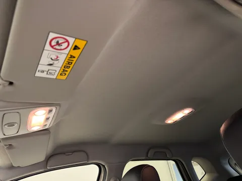 DC66VWT Renault Captur 0.9 TCE 90 Signature Nav 5dr Thumbnail #14