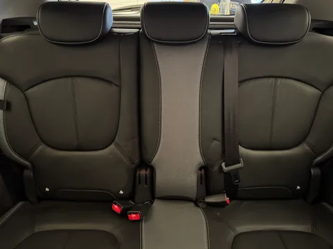 DC66VWT Renault Captur 0.9 TCE 90 Signature Nav 5dr Thumbnail #16