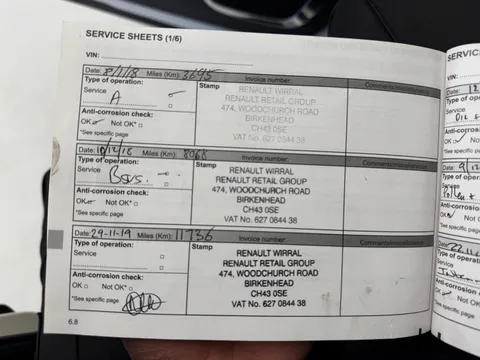 DC66VWT Renault Captur 0.9 TCE 90 Signature Nav 5dr Thumbnail #17