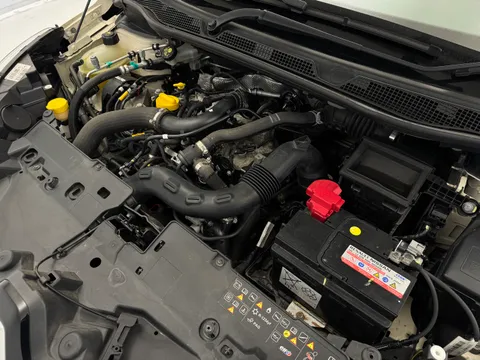 DC66VWT Renault Captur 0.9 TCE 90 Signature Nav 5dr Thumbnail #29