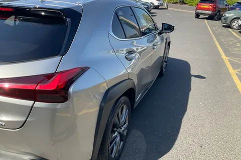 GV21CXC Lexus Ux 250h 2.0 F-Sport 5dr CVT [Nav] Thumbnail #38