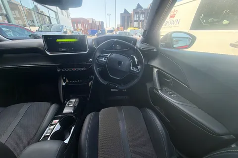 NL74LWU Peugeot 2008 1.2 PureTech 130 GT 5dr EAT8 Thumbnail #4