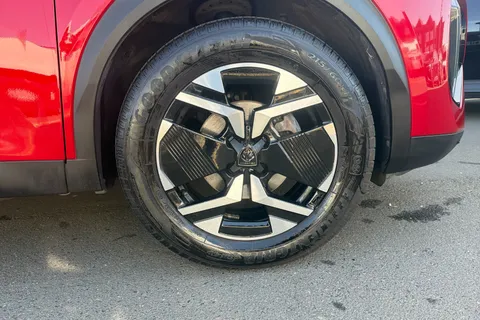 NL74LWU Peugeot 2008 1.2 PureTech 130 GT 5dr EAT8 Thumbnail #5