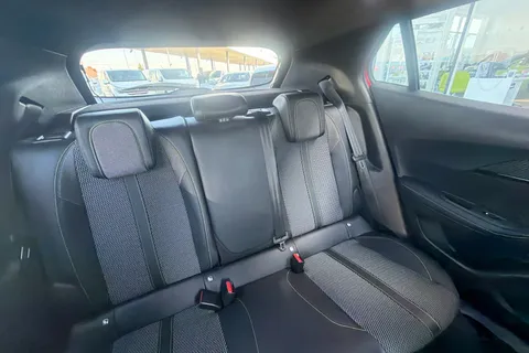 NL74LWU Peugeot 2008 1.2 PureTech 130 GT 5dr EAT8 Thumbnail #10