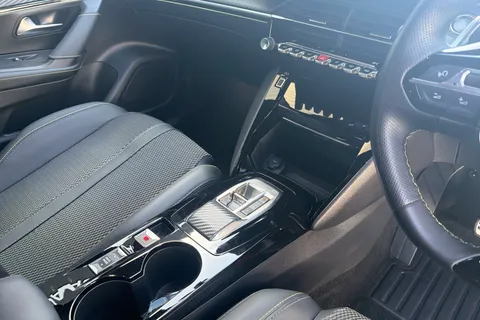 NL74LWU Peugeot 2008 1.2 PureTech 130 GT 5dr EAT8 Thumbnail #13