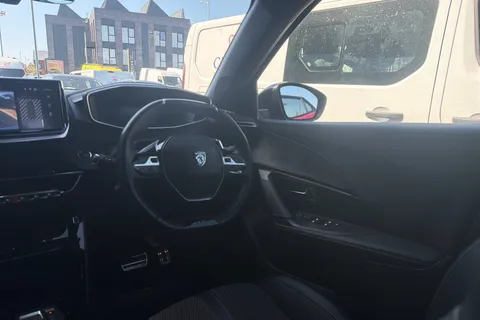 NL74LWU Peugeot 2008 1.2 PureTech 130 GT 5dr EAT8 Thumbnail #25