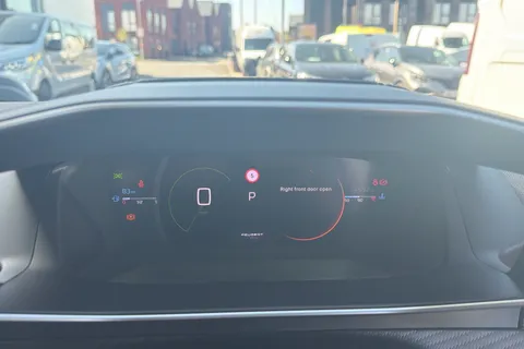 NL74LWU Peugeot 2008 1.2 PureTech 130 GT 5dr EAT8 Thumbnail #30