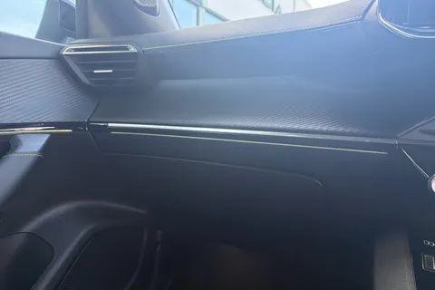 NL74LWU Peugeot 2008 1.2 PureTech 130 GT 5dr EAT8 Thumbnail #32