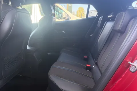 NL74LWU Peugeot 2008 1.2 PureTech 130 GT 5dr EAT8 Thumbnail #35