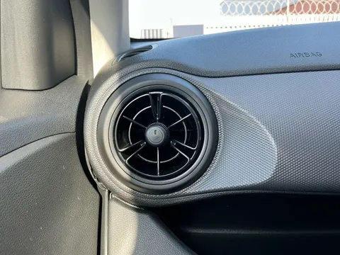 DY24ENR Hyundai i10 1.0 Advance 5dr Thumbnail #21