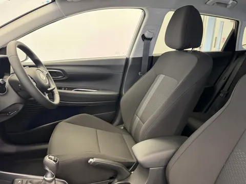 DV26RWJ Hyundai i20 1.0T GDi 90 Tech Line 5dr Thumbnail #13