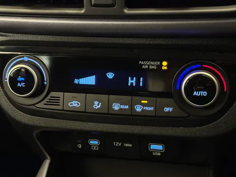 DS26KZG Hyundai i10 1.2 [79] Premium 5dr Auto [Nav] Thumbnail #14