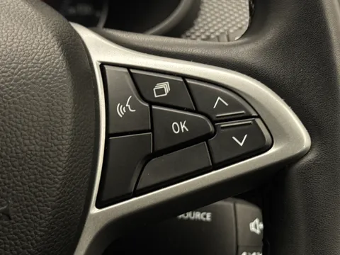 DY23BFJ Dacia Sandero Stepway 1.0 TCe Expression 5dr Thumbnail #22