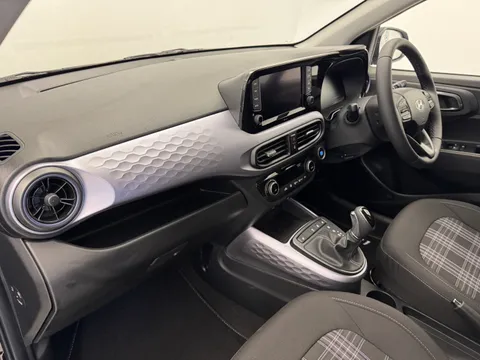 DS26KZG Hyundai i10 1.2 [79] Premium 5dr Auto [Nav] Thumbnail #19