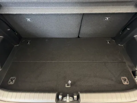 DS26LCM Hyundai i20 1.0T GDi 90 Tech Line 5dr Thumbnail #10