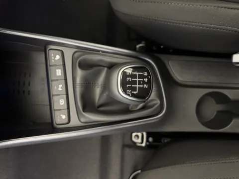 DS26LCM Hyundai i20 1.0T GDi 90 Tech Line 5dr Thumbnail #15