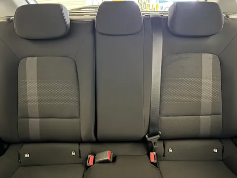 DS26LCM Hyundai i20 1.0T GDi 90 Tech Line 5dr Thumbnail #16